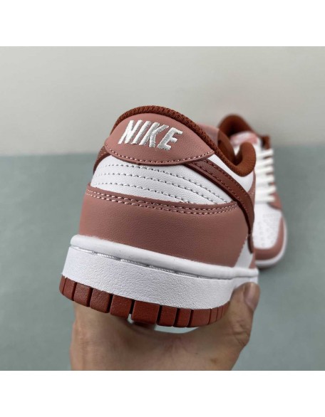 Nike SB Dunk Low 