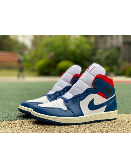 Air Jordan 1 Mid AJ1