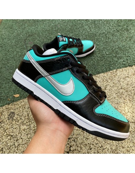 Nike SB Dunk Low Pro