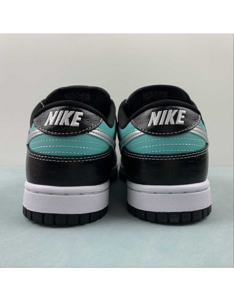 Nike SB Dunk Low Pro