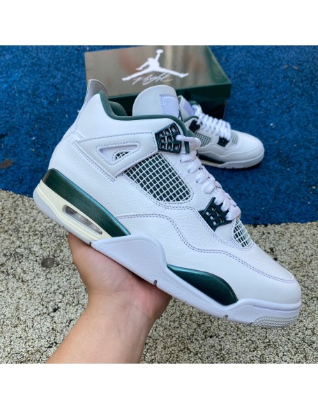 Air Jordan 4 