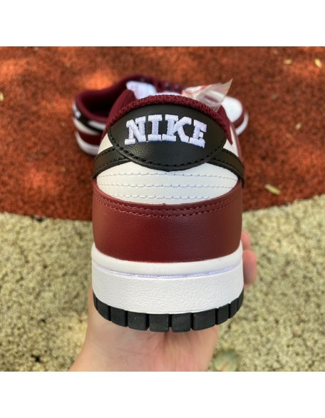 Nike SB Dunk Low 