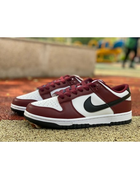 Nike SB Dunk Low 