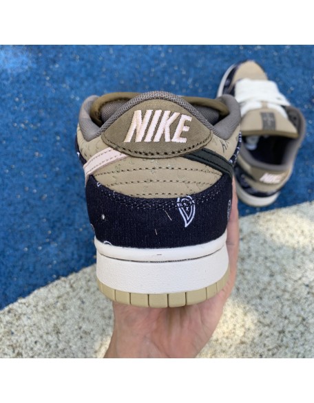 Nike Dunk Low