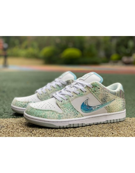 Nike SB Dunk Low 