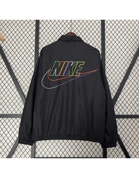 Cortavientos Nike 2024