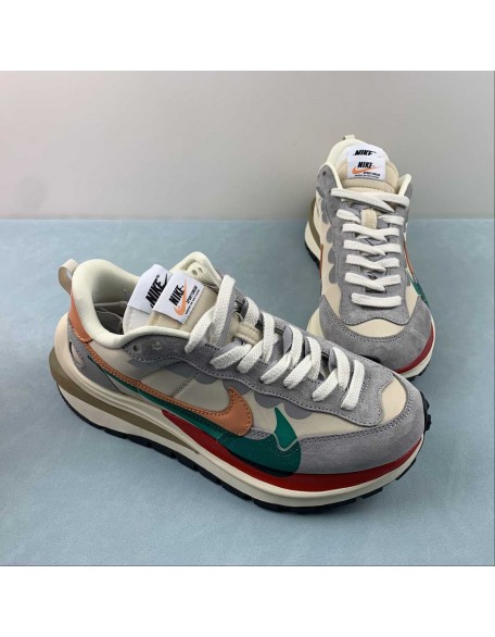 Nike Ldwaffle / Sacai 