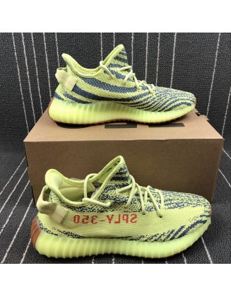 Yeezy 350 - 004