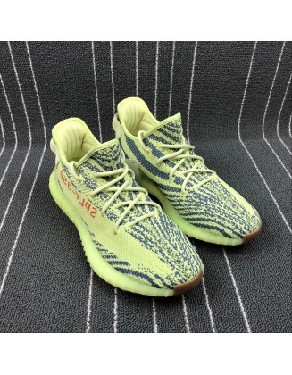 Yeezy 350 - 004